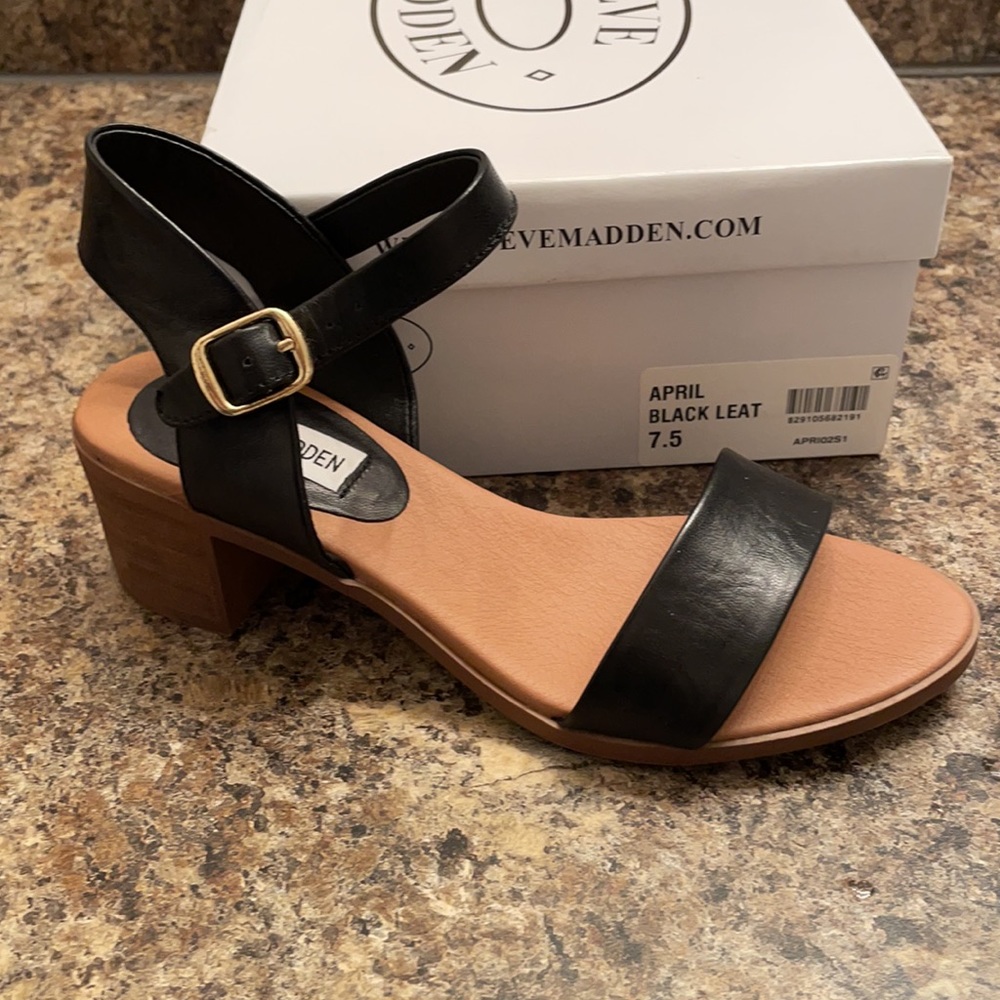 Steve Madden April Sandals Black size 7.5